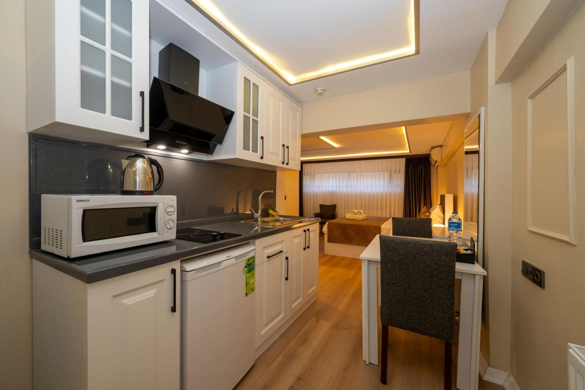 Aiza Suites Истанбул Екстериор снимка