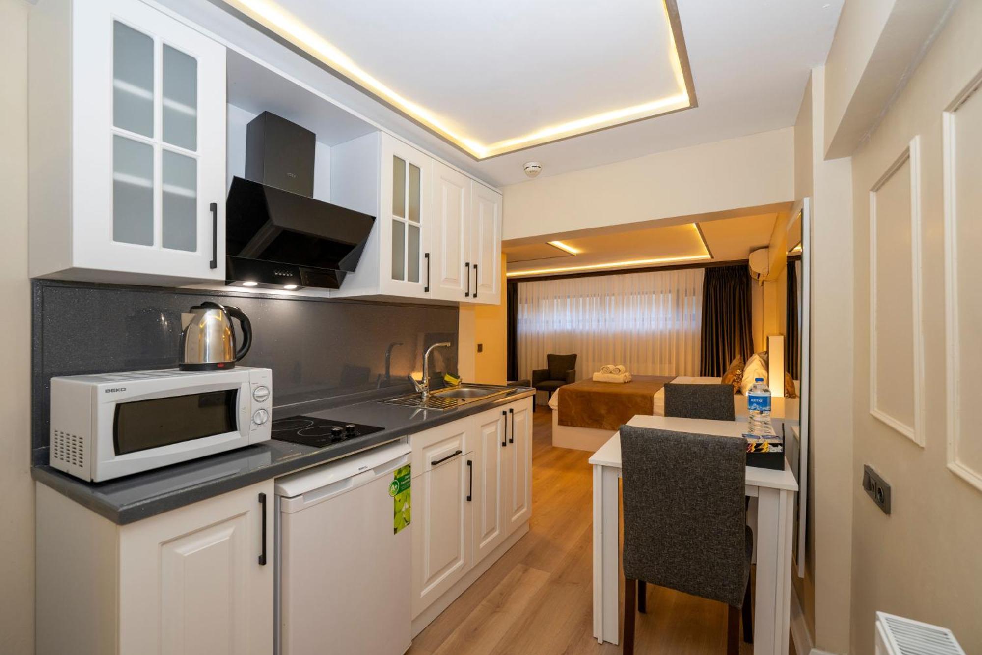 Aiza Suites Истанбул Екстериор снимка
